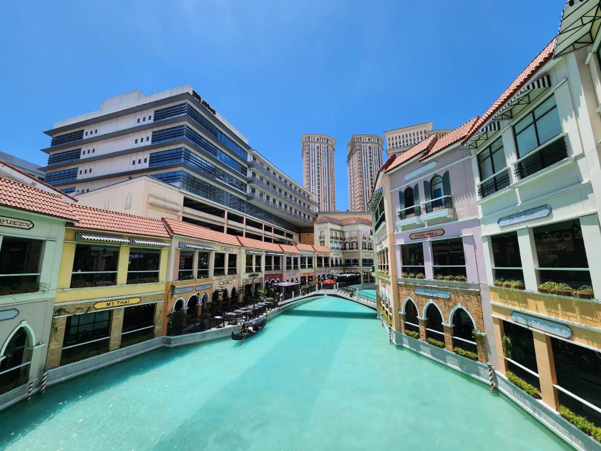 Spacious Cozy Suite At The Venice Mall With Free Parking And Washing Machine (Adults Only) Taguig Extérieur photo